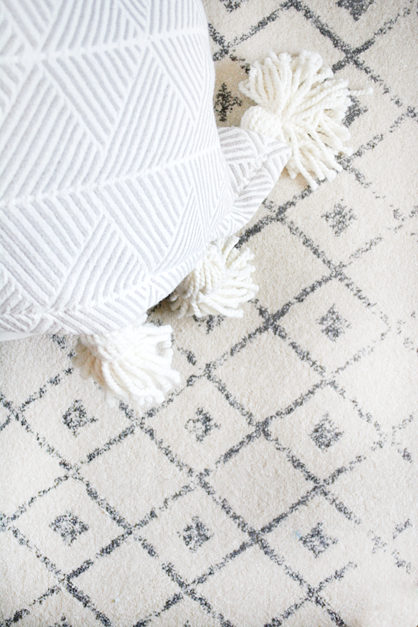 3 Tips to Finding the Perfect Rug for Your Bedroom