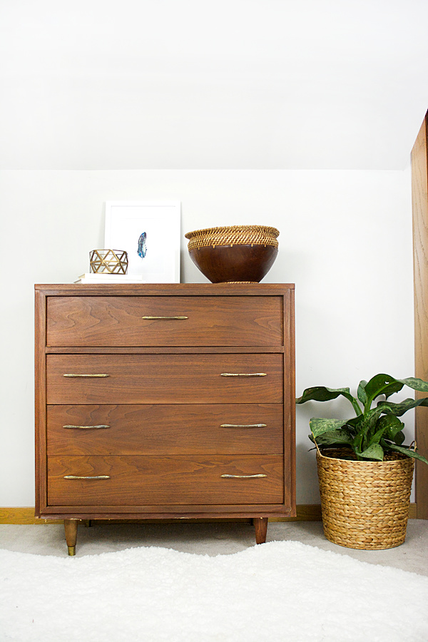 Refinish A Mid Century Veneer Dresser, How To Refinish A Fake Wood Dresser