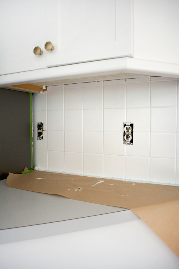 How To Paint Your Tile Backsplash, White Gloss Kitchen Tile Paint