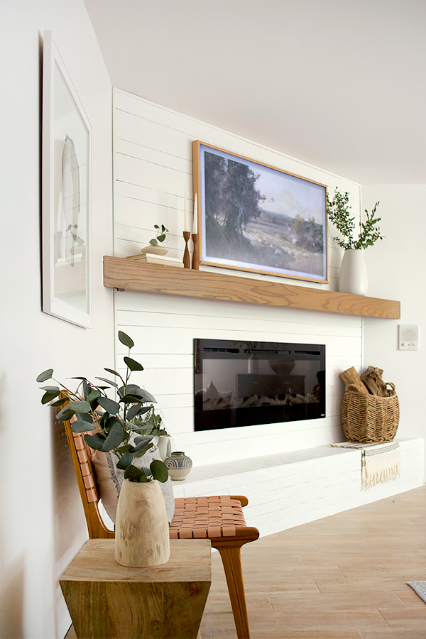 Tips for Decorating a Mantel